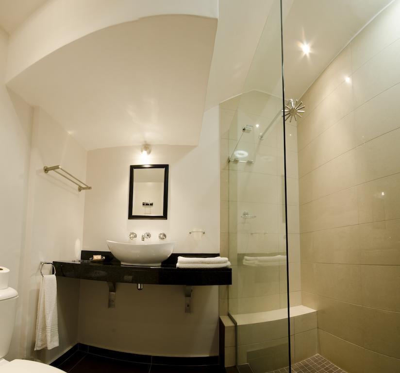 Small Bay Guest House Bloubergstrand Εξωτερικό φωτογραφία