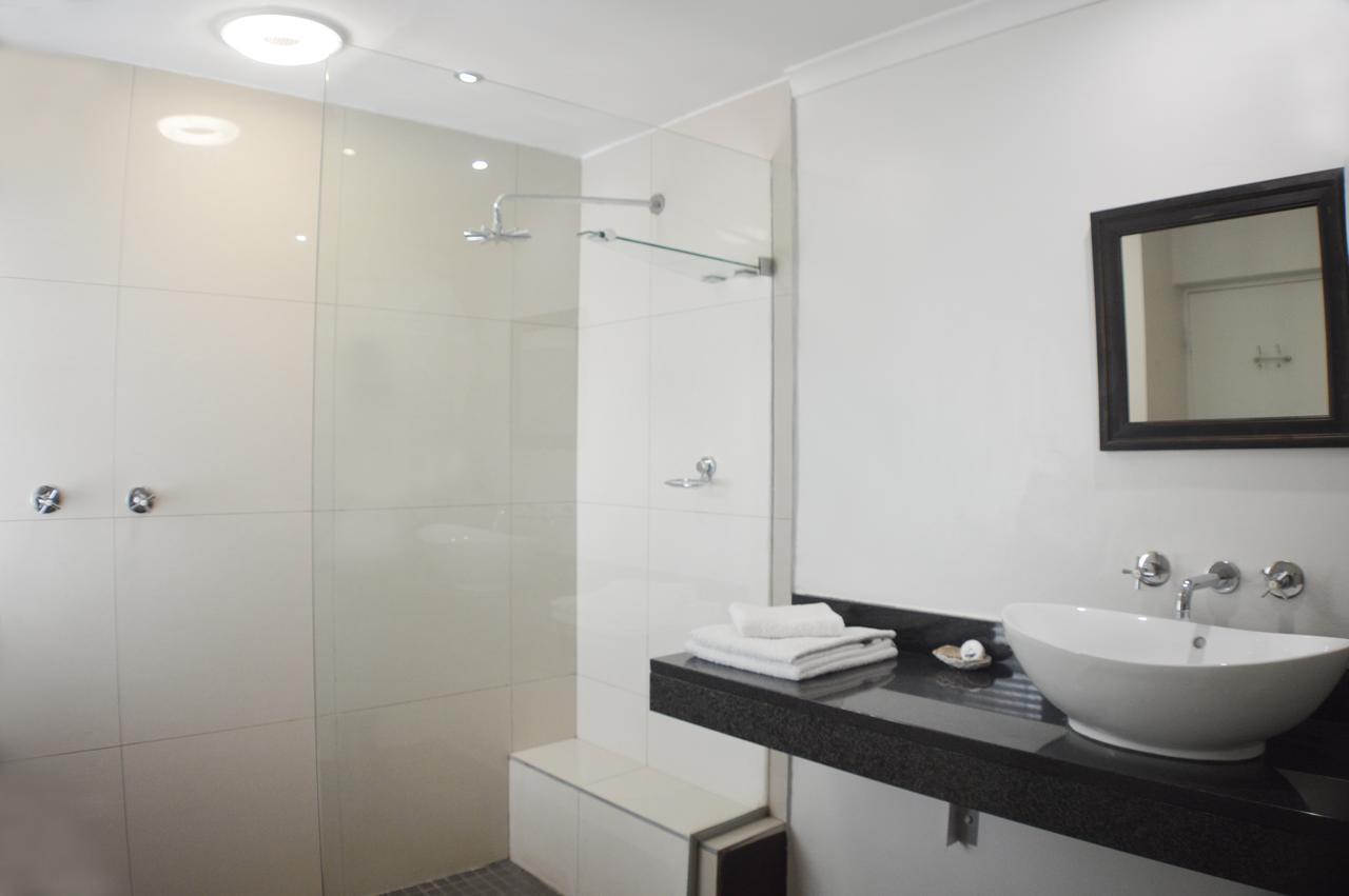 Small Bay Guest House Bloubergstrand Εξωτερικό φωτογραφία
